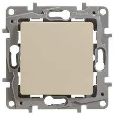 Изображение: переключатель на 2 напр. (сл. кость)  etika т.м.legrand  в Минске