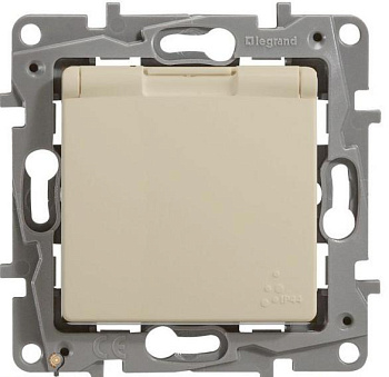 Картинка: розетка 2р+е нем.стд. с крышкой, со шторками ip44 (слоновая кость) etika в Минске